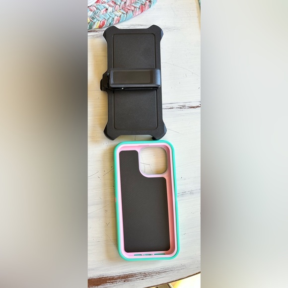 iPhone 14 Pro Max Case - Picture 3 of 8